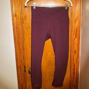 EUC Lululemon Wunder Under High Rise Crops